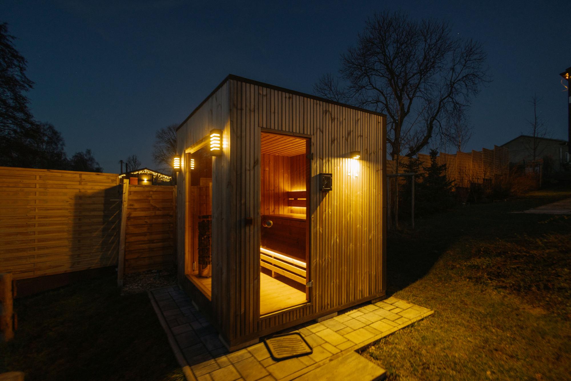 Dream House sauna – warm wooden wellness by the creek