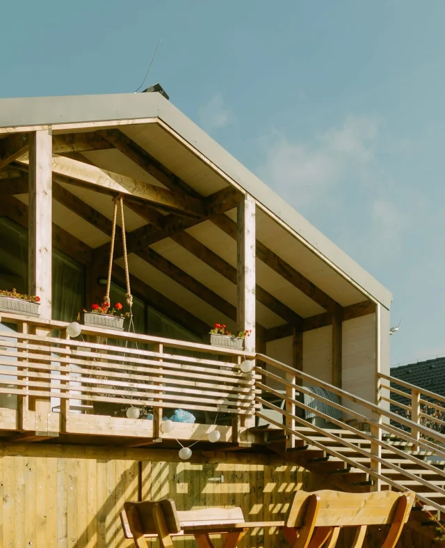 As nature awakens, so can you. Let the bubbling warmth embrace you while the fresh spring air fills your lungs. 🩵 Book your stay and relax, recharge, and soak in the beauty of the changing season - because spring is made for moments like this. ☀️🌿

#bohemianhomes #spring #relax #outdoorwhirpool #czechvacation #holidayhome #amazingplacescz #uzasnamista #ceskesvycarsko #bohemian_switzerland #dnescestujem #visitcz #kudyznudy #dovolenavcesku #vikendovepobyty