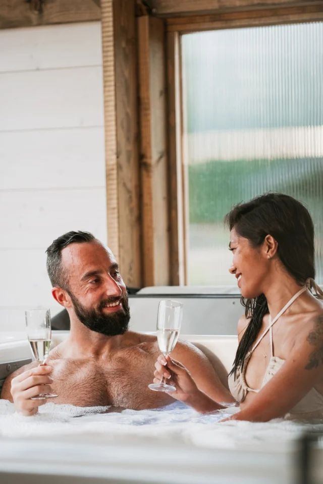 Slow mornings, cozy evenings, and the simple joy of being together. ❤️

Would you like to spend your days soaking in the whirlpool, relaxing in the sauna, enjoying good food, and sharing slow breakfasts without any rush? This is what unforgettable weekends are made of. Ready to create yours? Book your stay now! 🏡✨

#bohemianhomes #czechvacation #holidayhome #romanticweekend #amazingplacescz #uzasnamista #ceskesvycarsko #bohemian_switzerland #dnescestujem #visitcz #kudyznudy #dovolenavcesku #vikendovepobyty