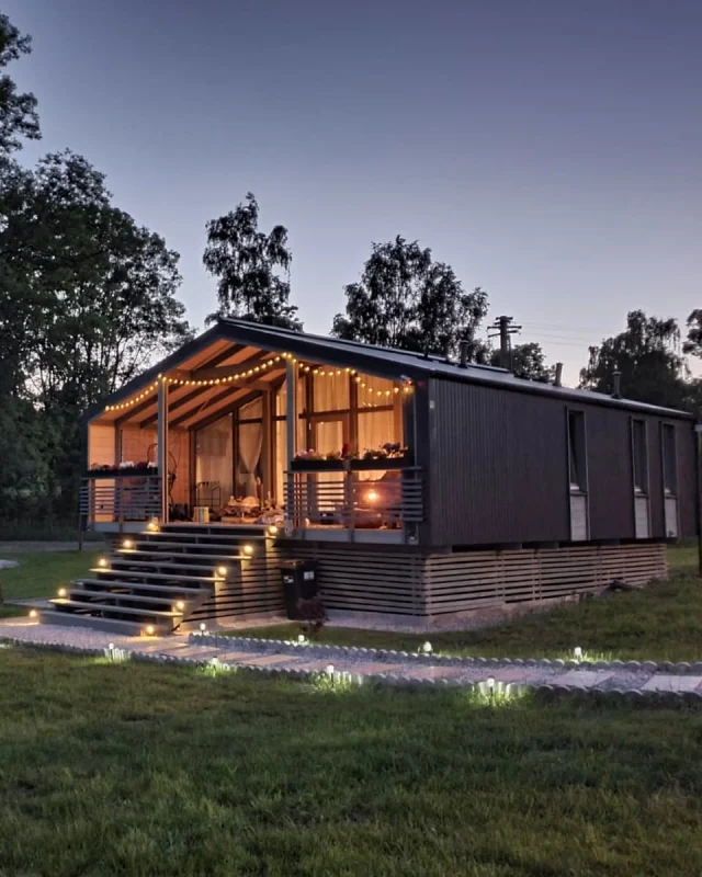 Warm evenings are back at Bohemian Homes ✨ The first spring nights are here. Soft light, fresh air, and the perfect setting for quiet moments on the terrace. A glass of wine, a cozy blanket, and someone you love. Let the romance begin. Book your stay now via link in our bio. 🏡💛

#bohemianhomes #czechvacation #holidayhome #spring #romanticweekend #amazingplacescz #uzasnamista #ceskesvycarsko #bohemian_switzerland #dnescestujem #visitcz #kudyznudy #dovolenavcesku #vikendovepobyty