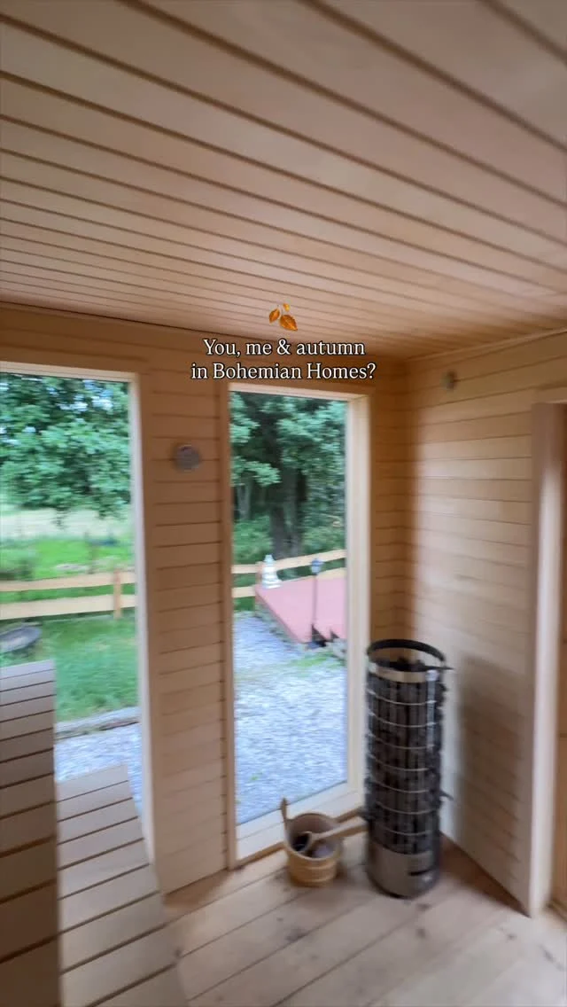 Colorful autumn in Bohemian Homes. 🏡🍁
Walks under falling leaves, steam in the sauna, laughter over wine. Slow, cozy, exactly how autumn should be. 

Book your stay and slow down with us. 🏡

#bohemianhomes #czechvacation #holidayhome #autumn #amazingplacescz #uzasnamista #ceskesvycarsko #bohemian_switzerland #dnescestujem #visitcz #kudyznudy #dovolenavcesku #vikendovepobyty